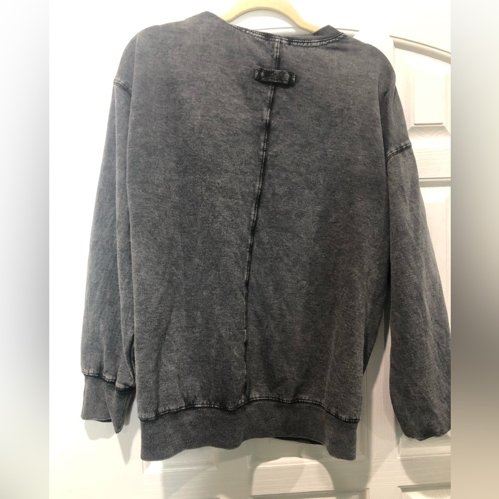 Grey pull over - Picture 2 of 2